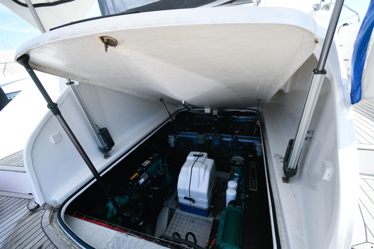 Bavaria Deep Blue 46
