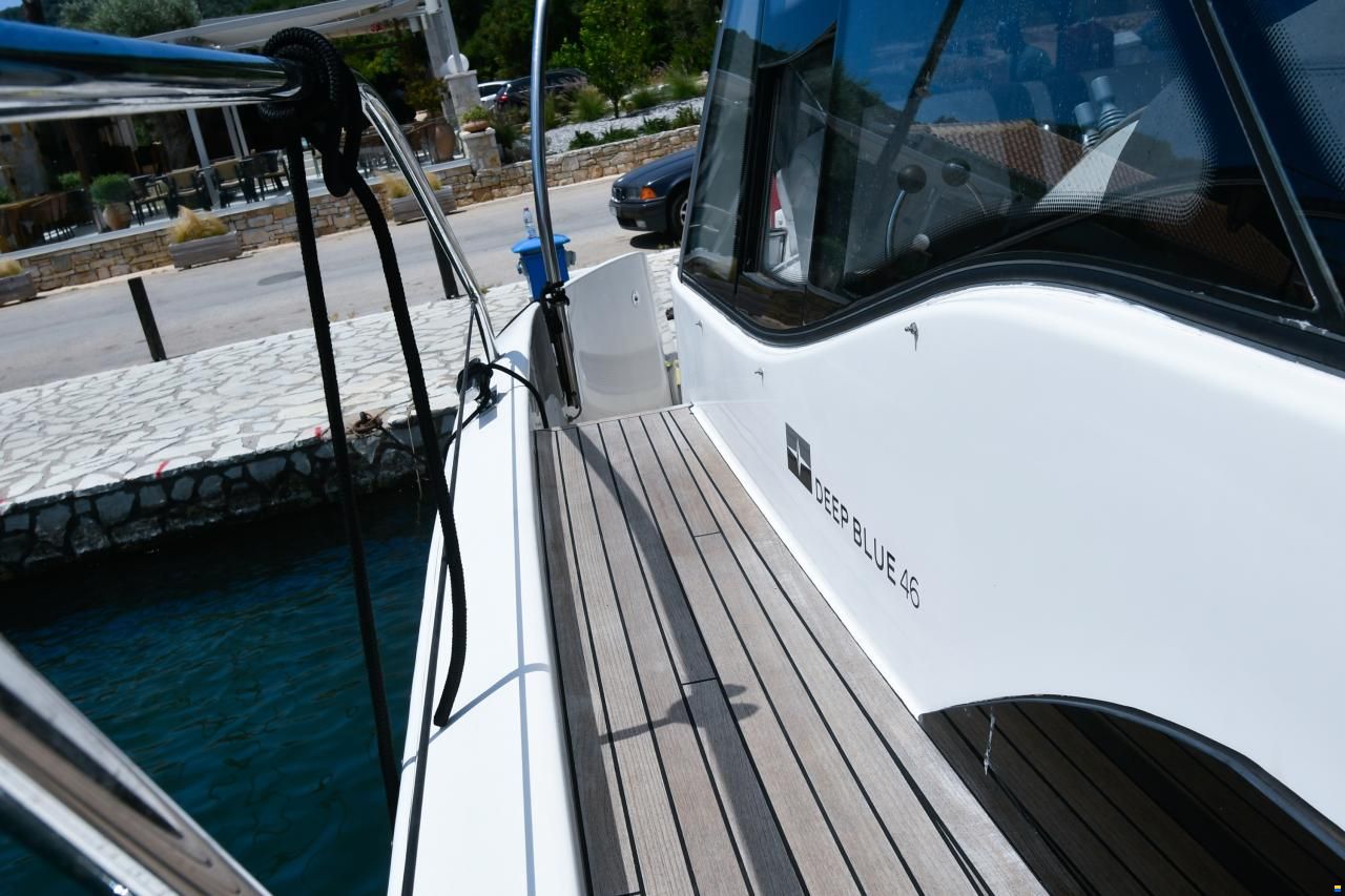 Bavaria Deep Blue 46