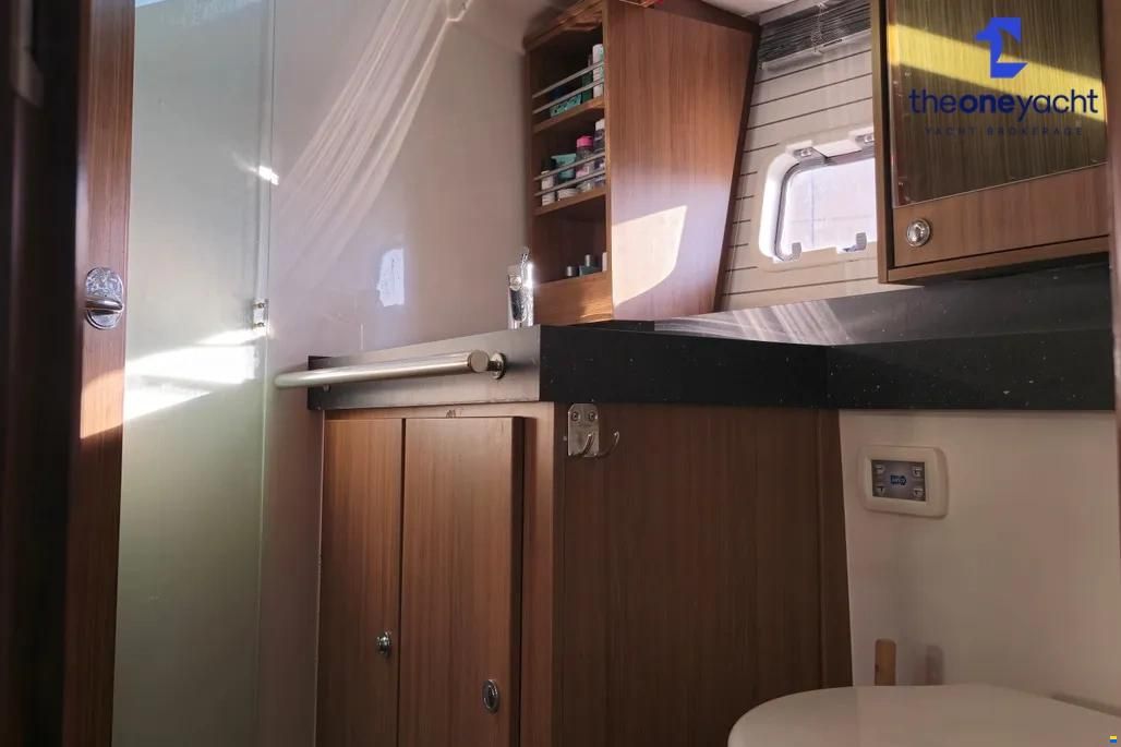 Bavaria Deep Blue 46