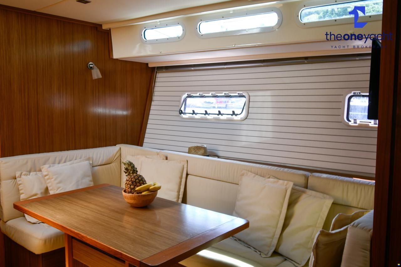 Bavaria Deep Blue 46