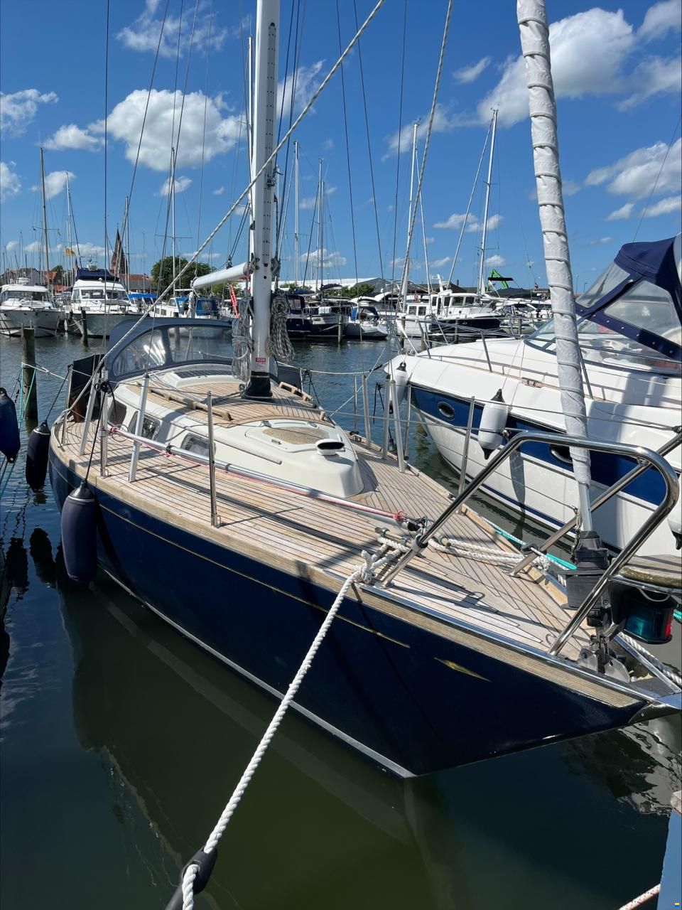 Hallberg-Rassy Mistress 32