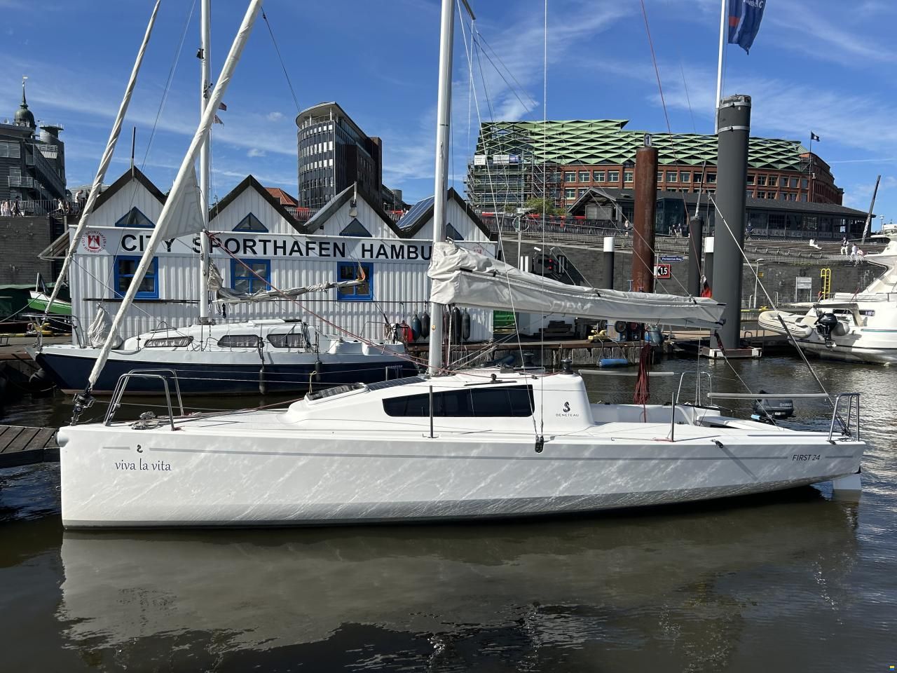 Beneteau First 24