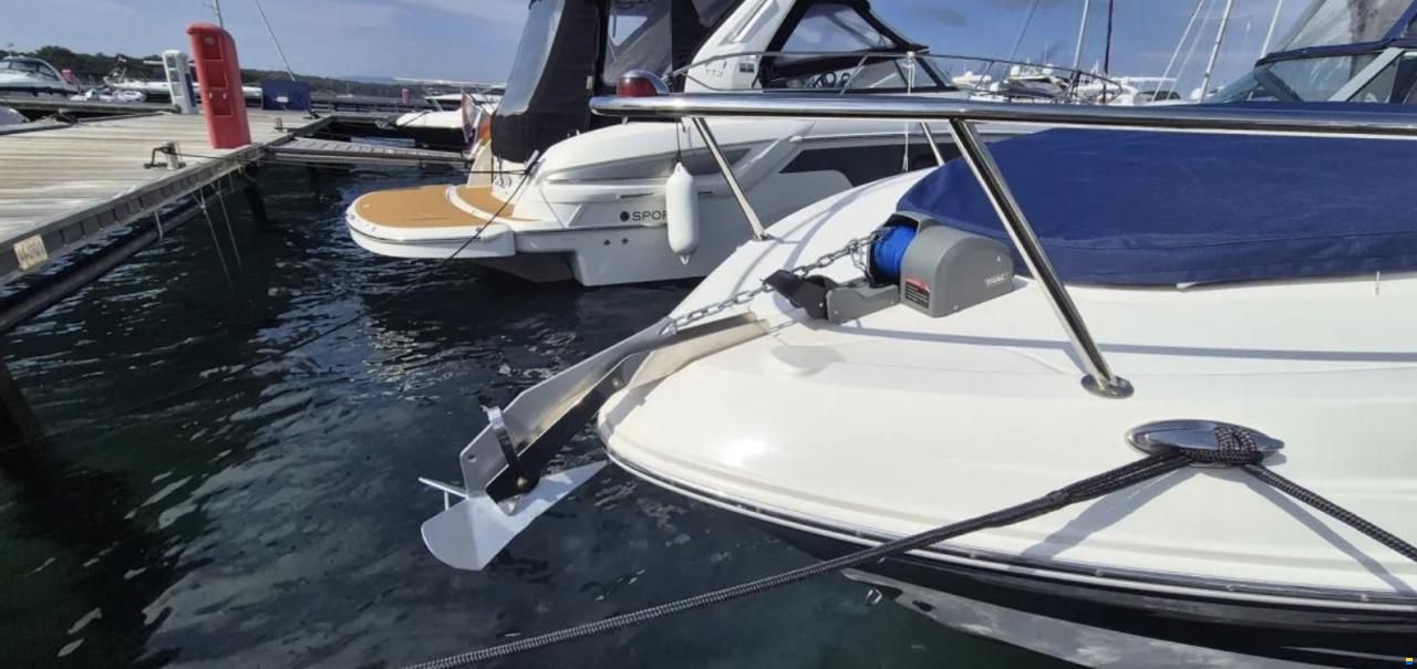 Chaparral 270 Signature