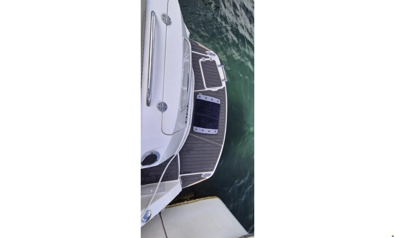 Chaparral 270 Signature