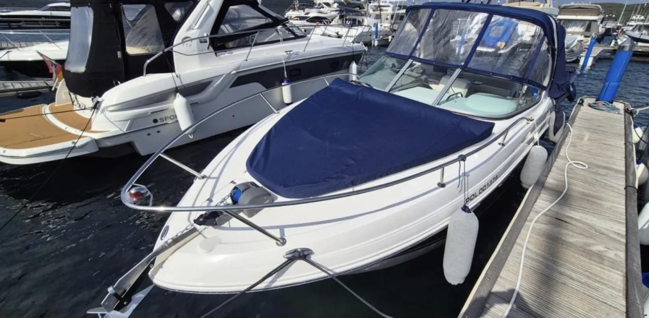 Chaparral 270 Signature