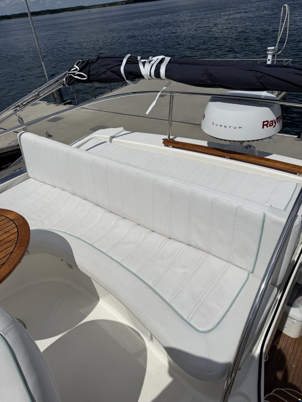 Jeanneau Prestige 36 Fly