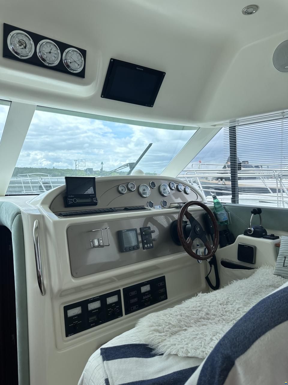 Jeanneau Prestige 36 Fly