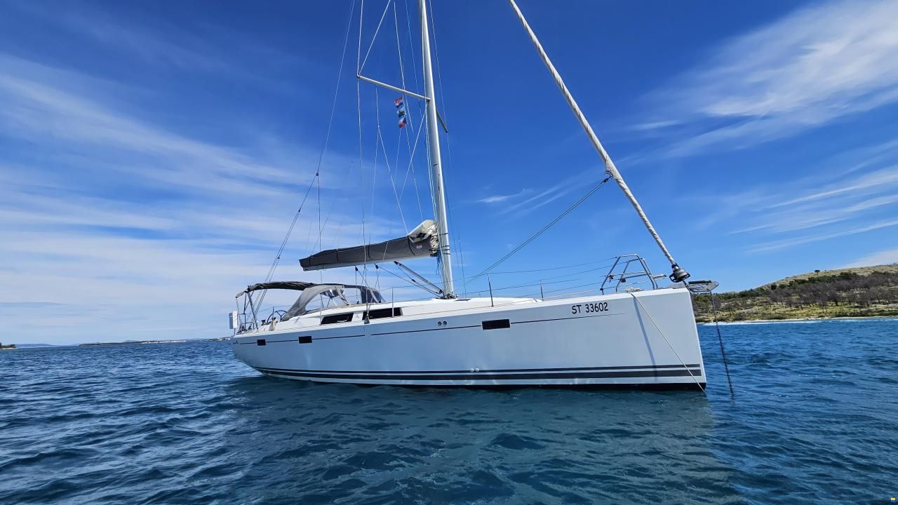 Hanse 415