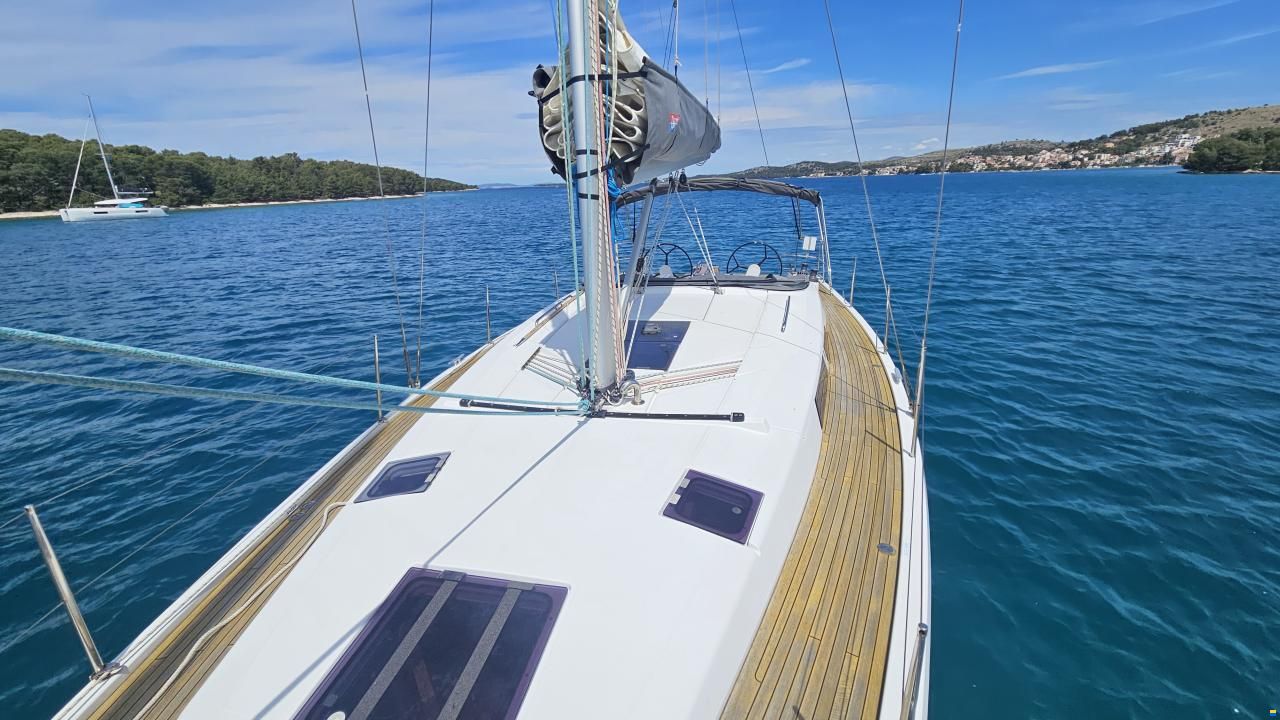 Hanse 415