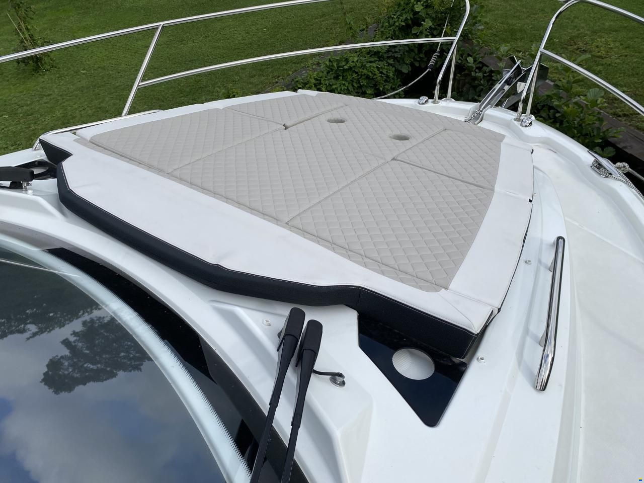 Jeanneau NC 33