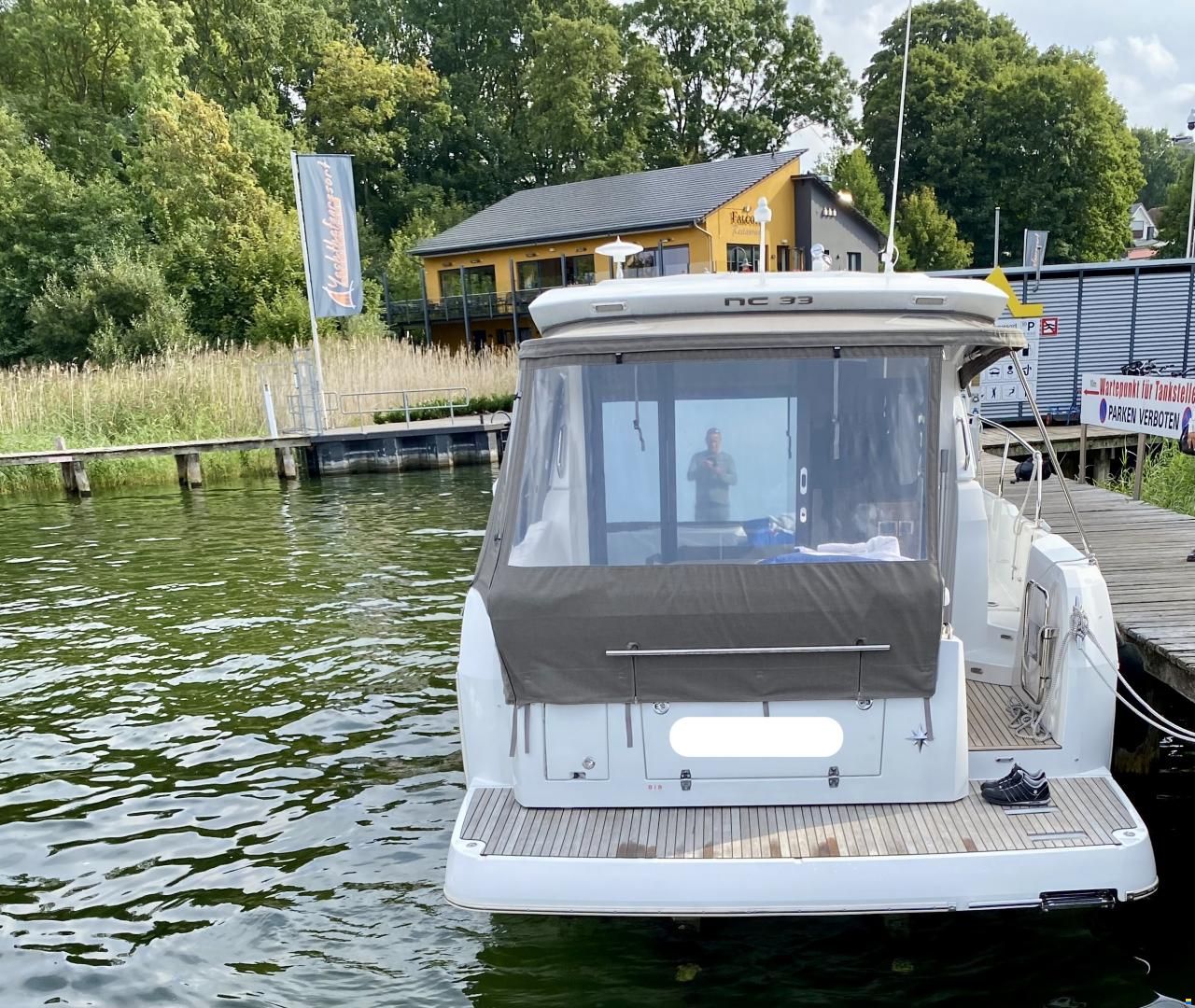 Jeanneau NC 33