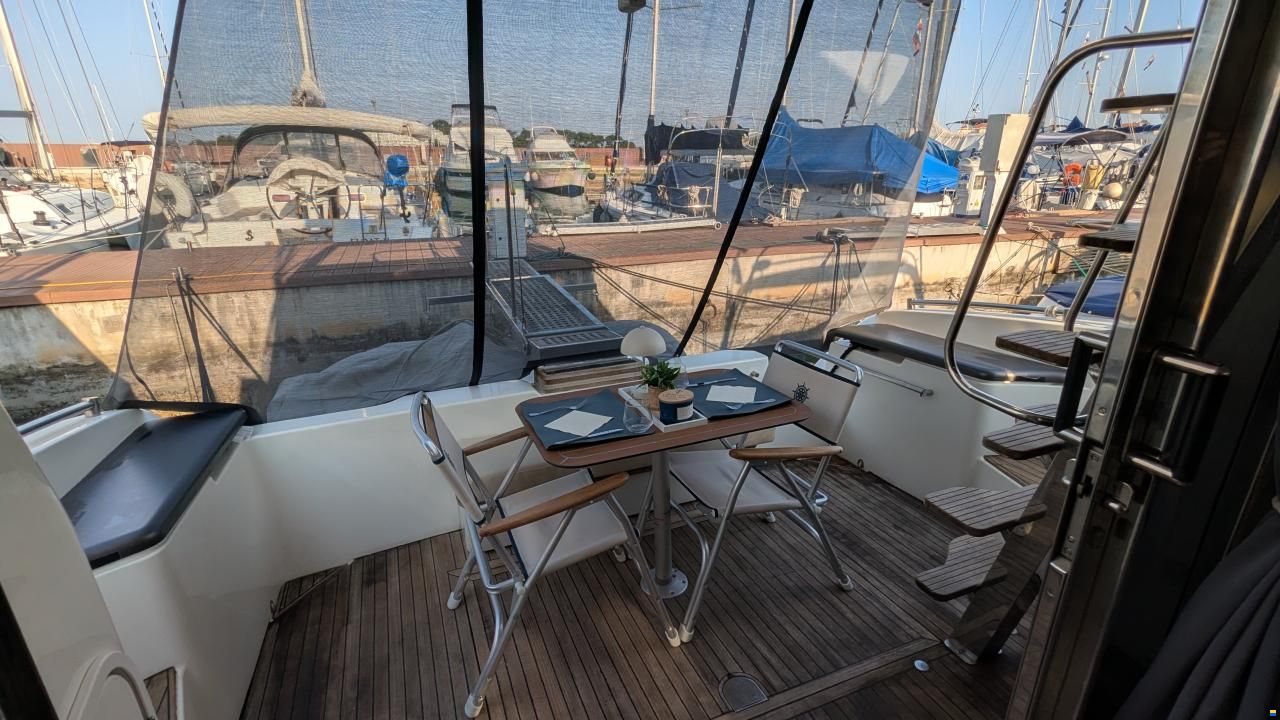 Azimut Trenta Sei (36)