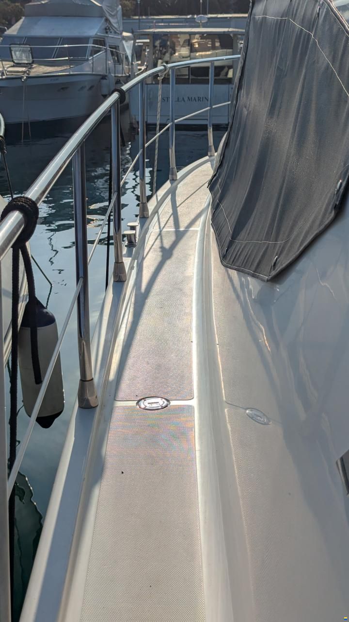 Azimut Trenta Sei (36)