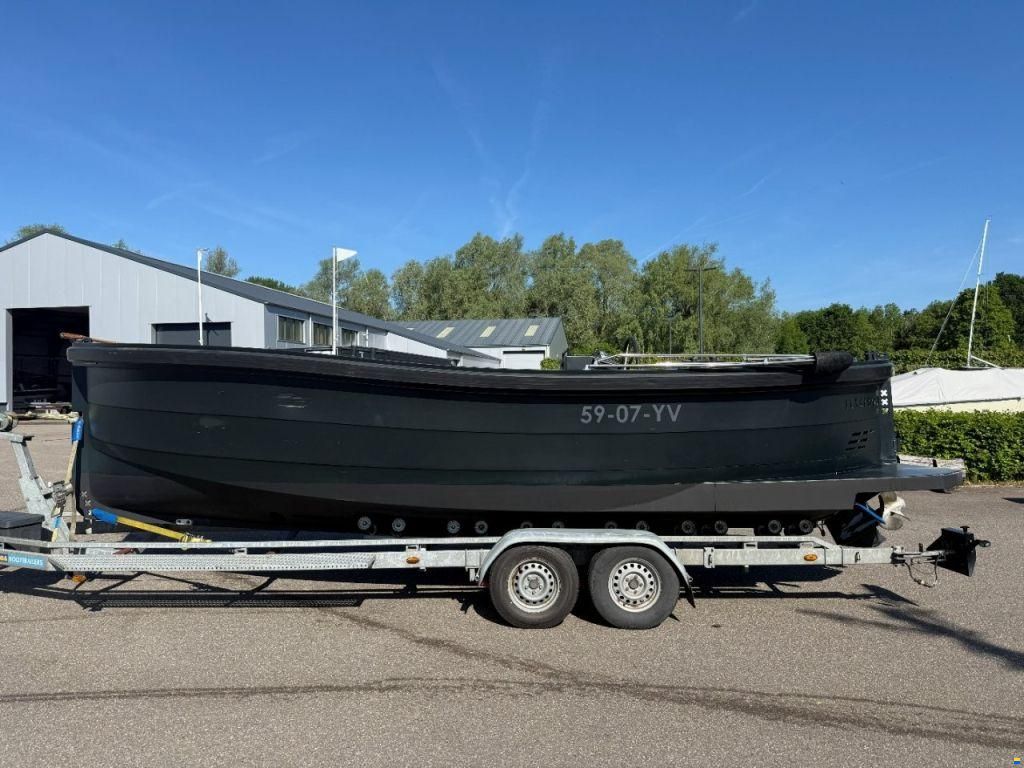 Damsko 750 Cabin