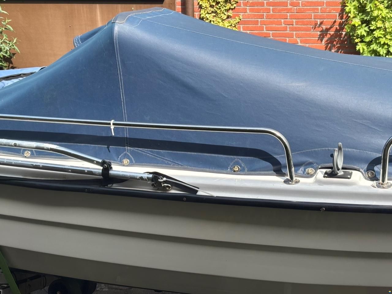 Naviplast Angelboot