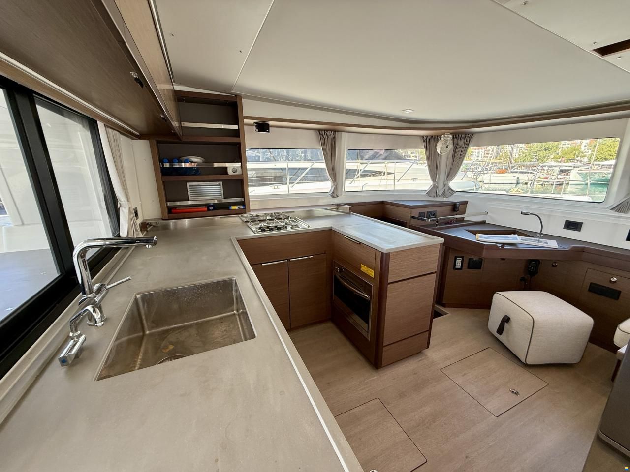 Lagoon 46