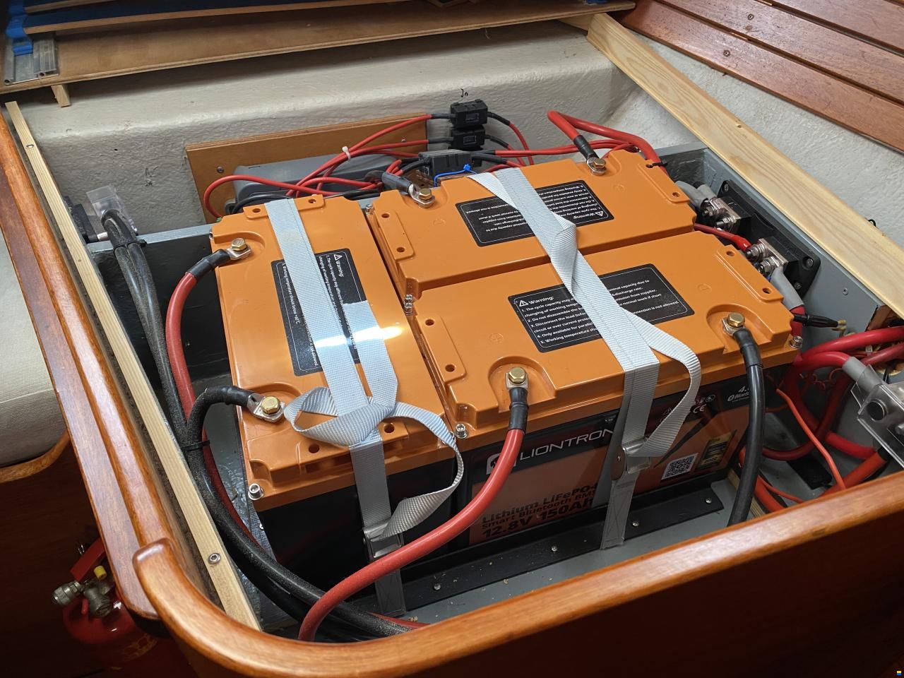 Hallberg-Rassy 42F MK II