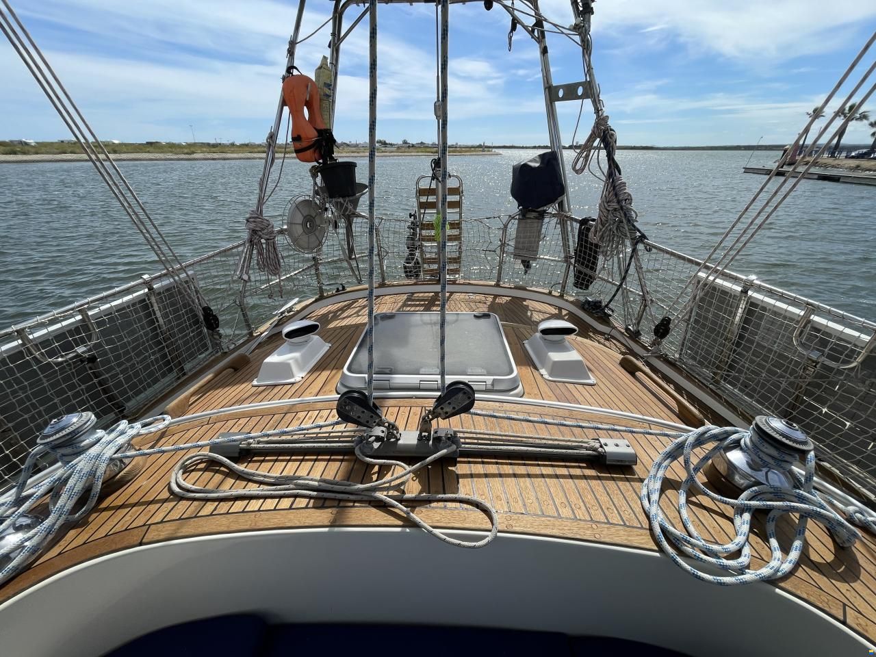 Hallberg-Rassy 42F MK II