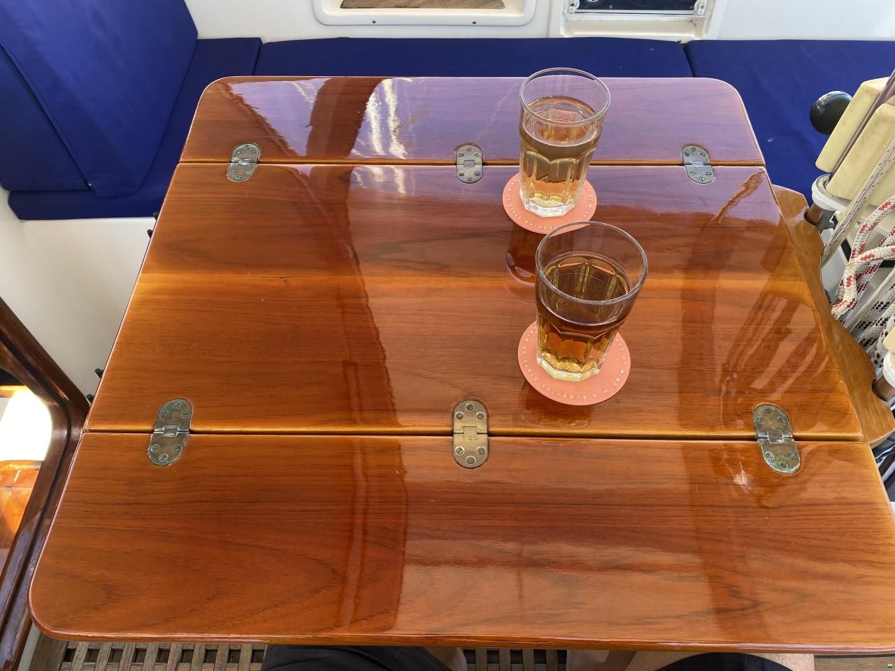 Hallberg-Rassy 42F MK II