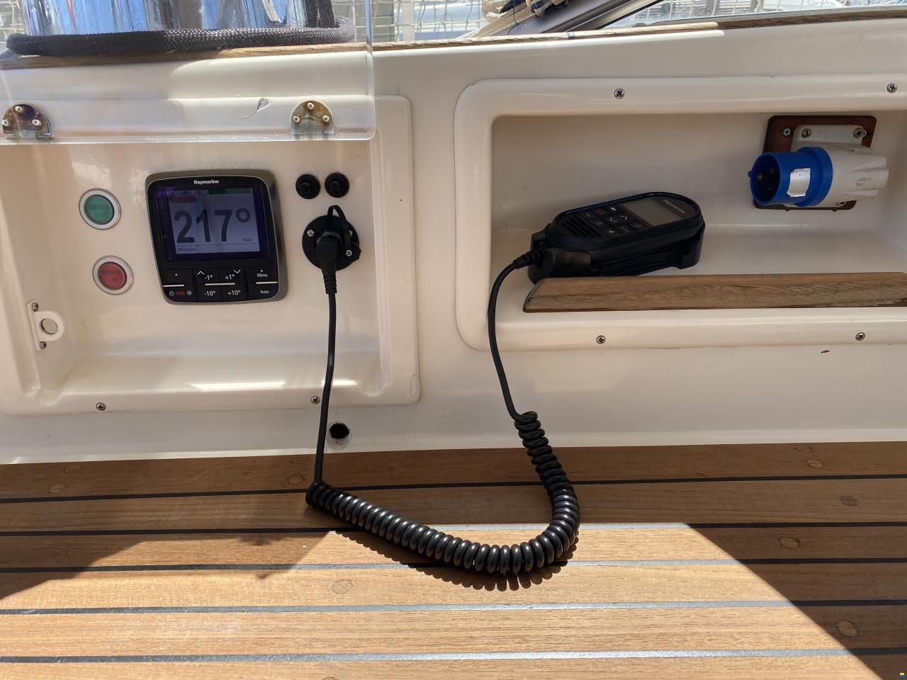 Hallberg-Rassy 42F MK II