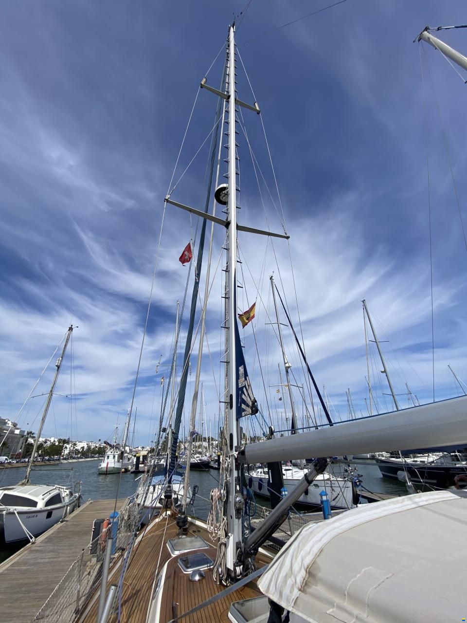 Hallberg-Rassy 42F MK II