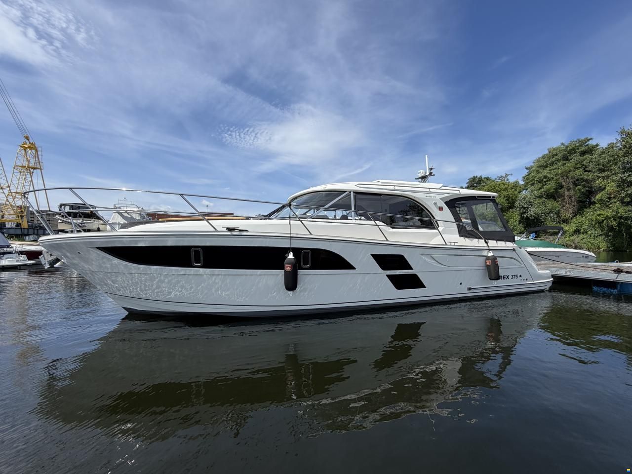Marex 375
