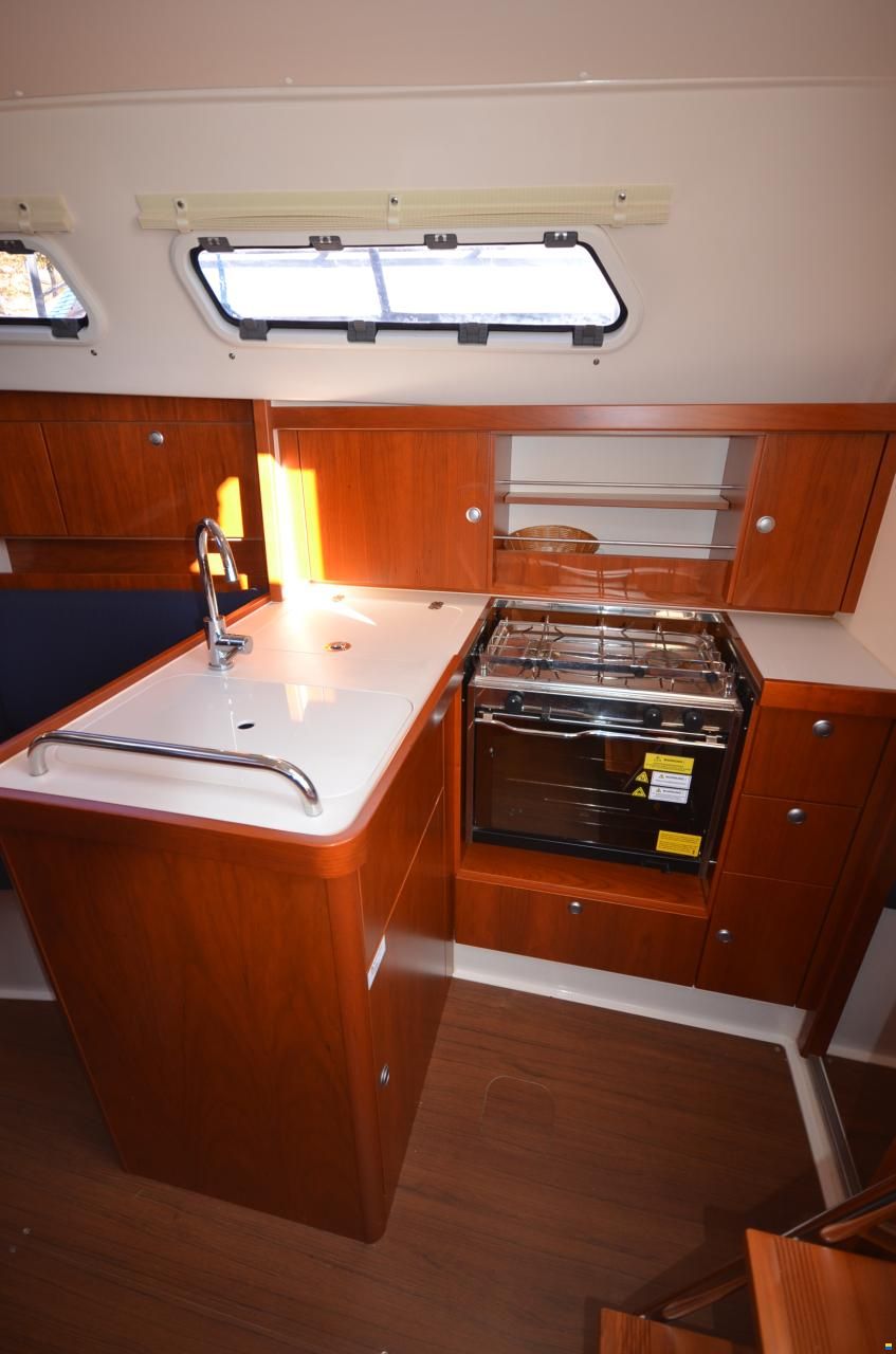 Hanse 320