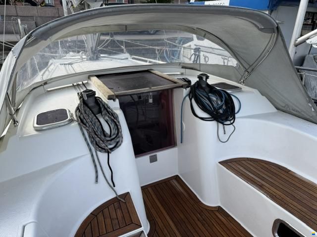 Hanse 320