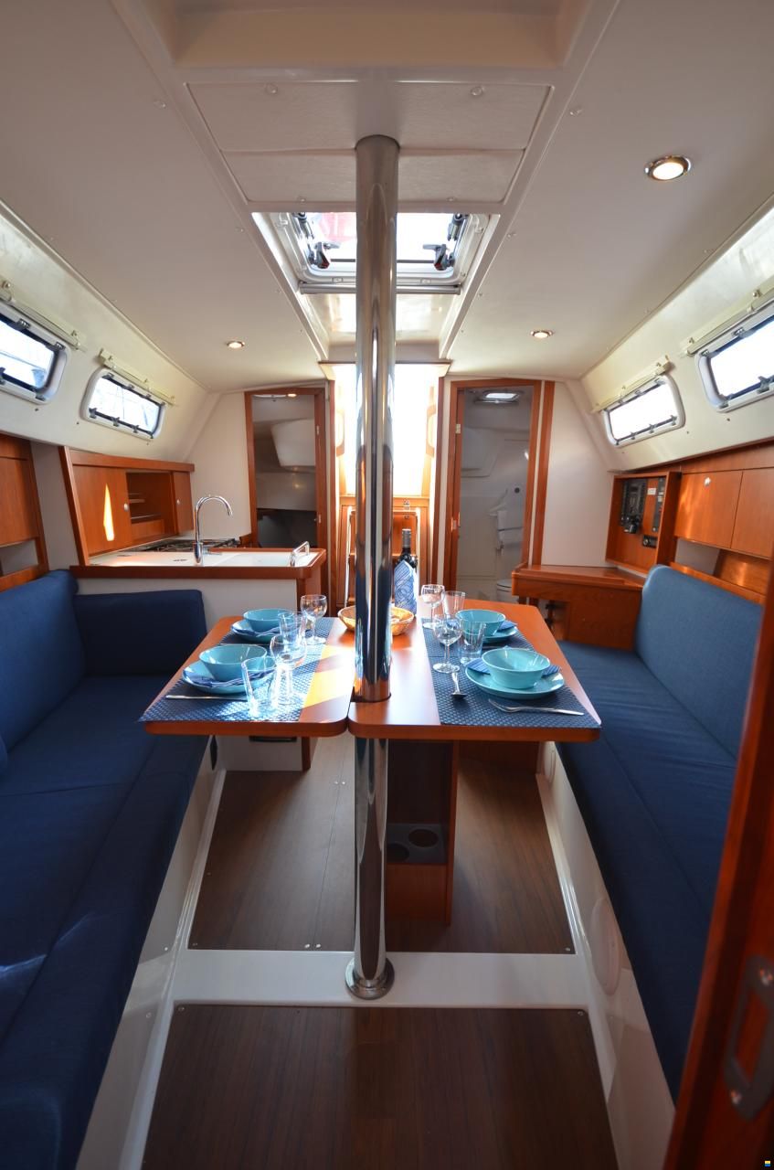 Hanse 320