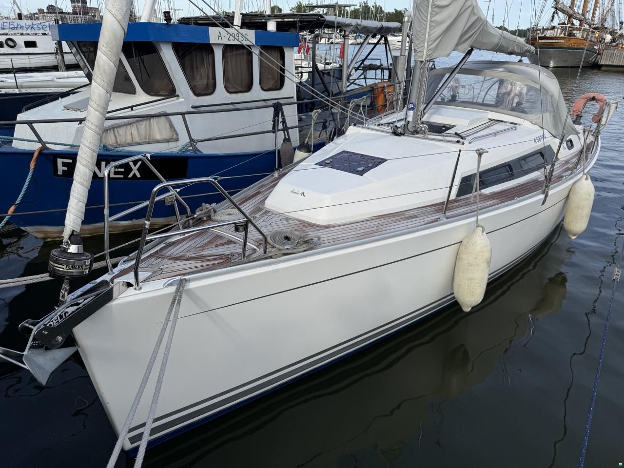 Hanse 320