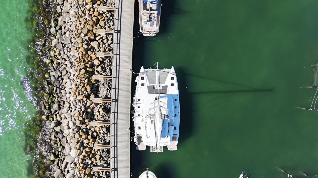 Lagoon 51