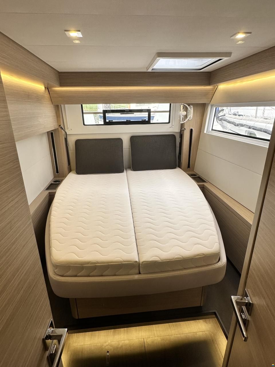Lagoon 51