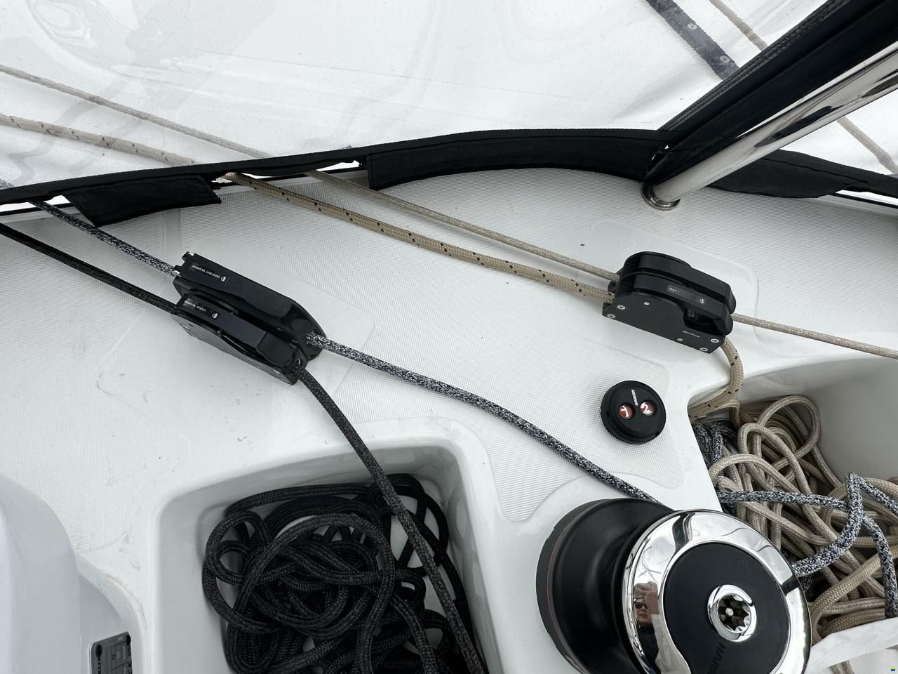 Lagoon 51