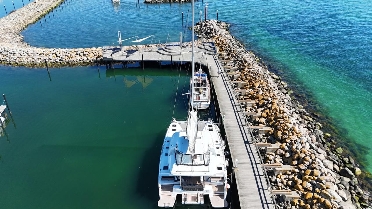 Lagoon 51