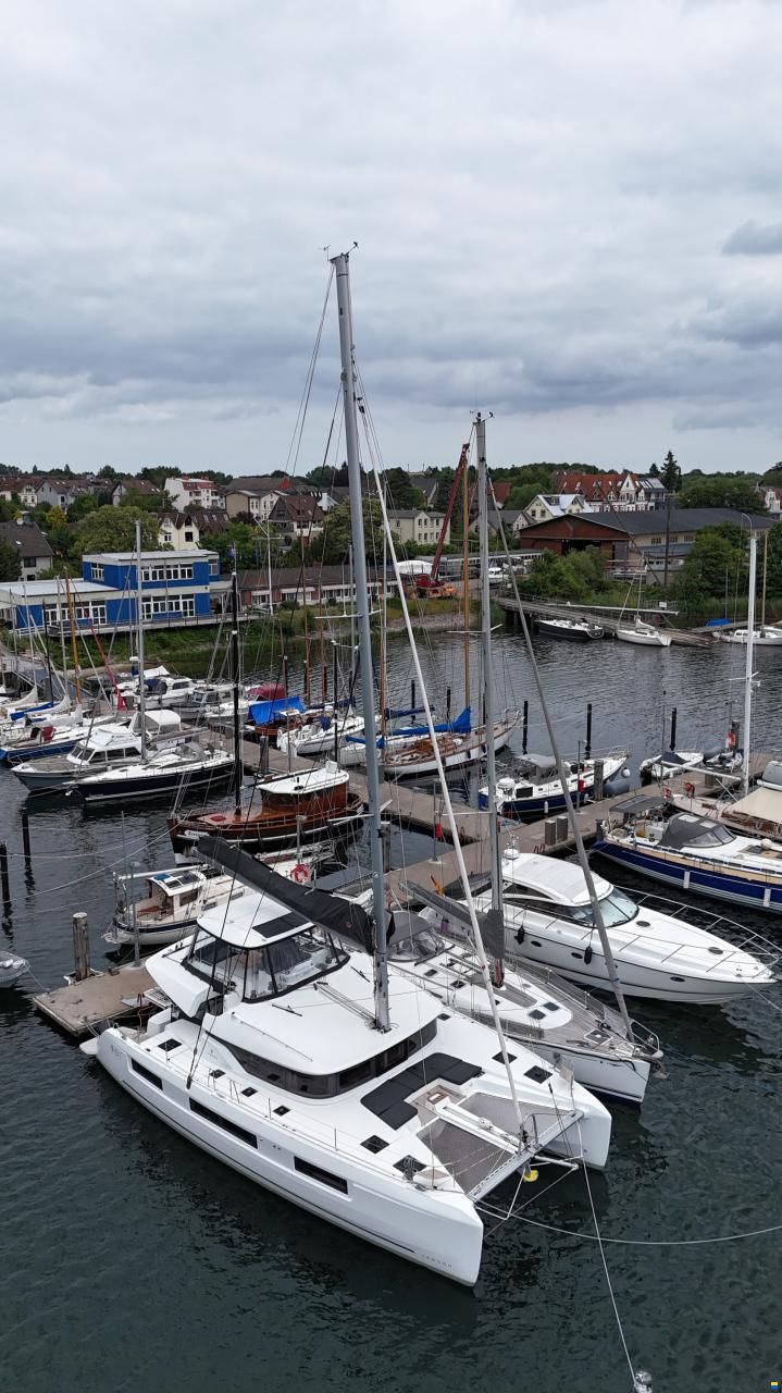 Lagoon 51