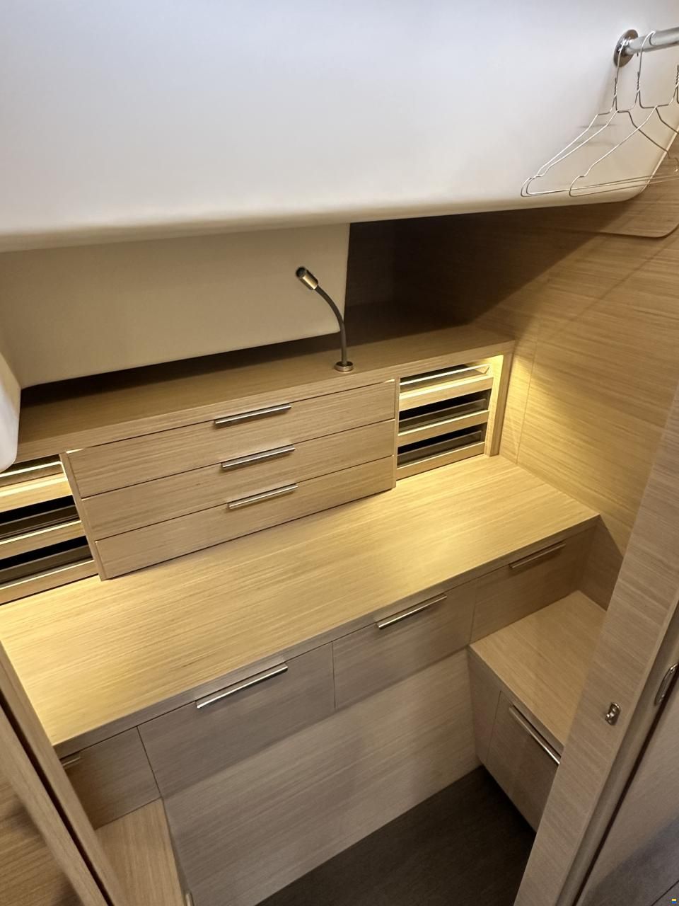 Lagoon 51