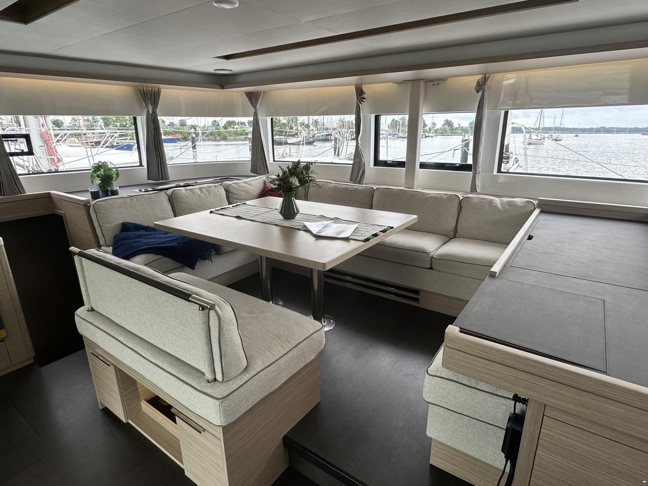 Lagoon 51