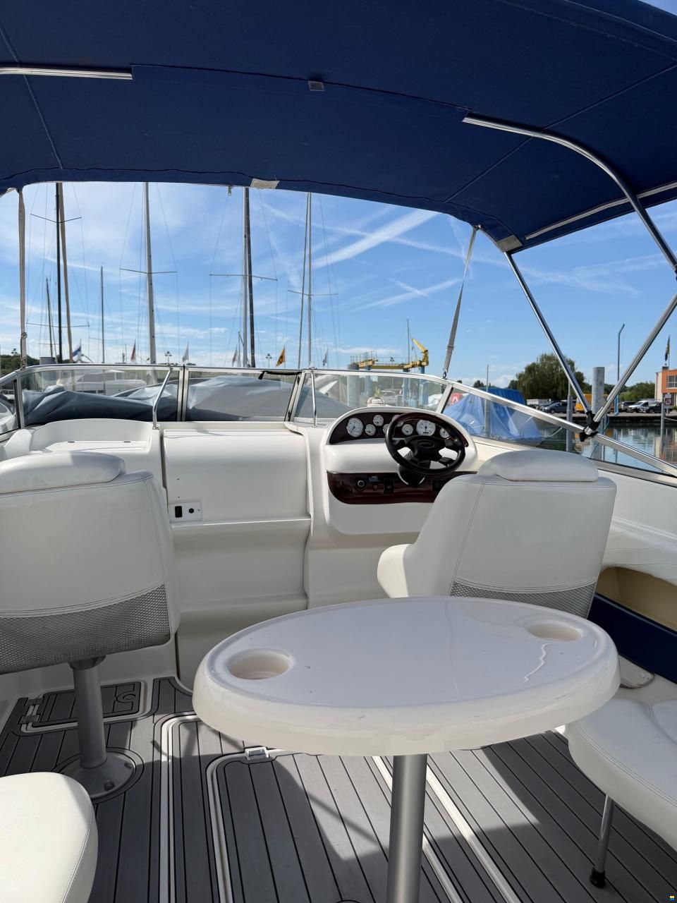 Larson 220 Cabrio