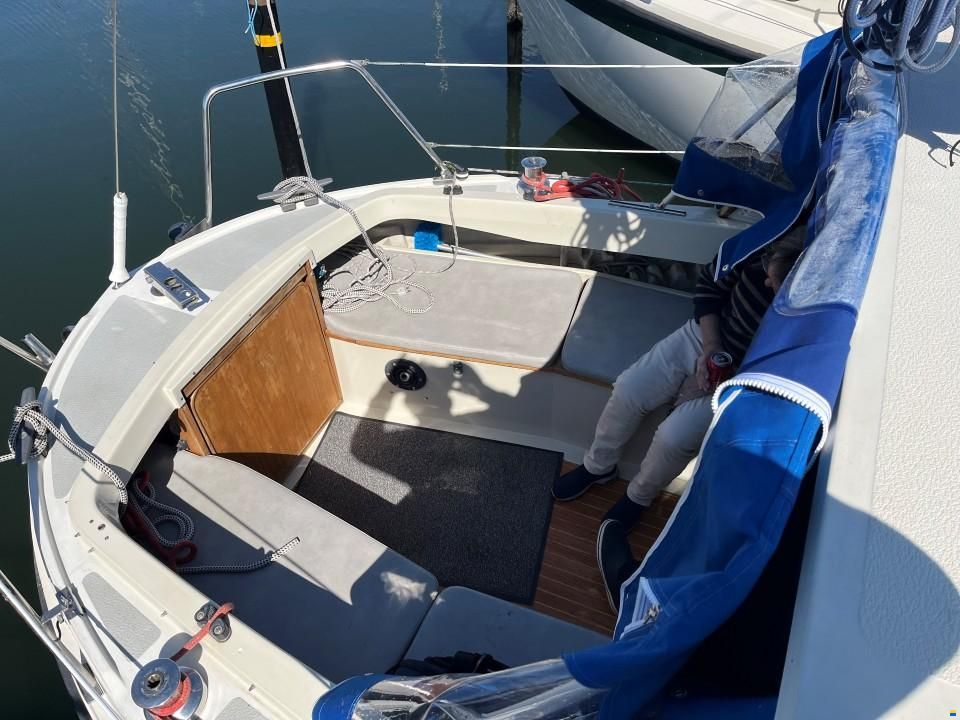 LM 28