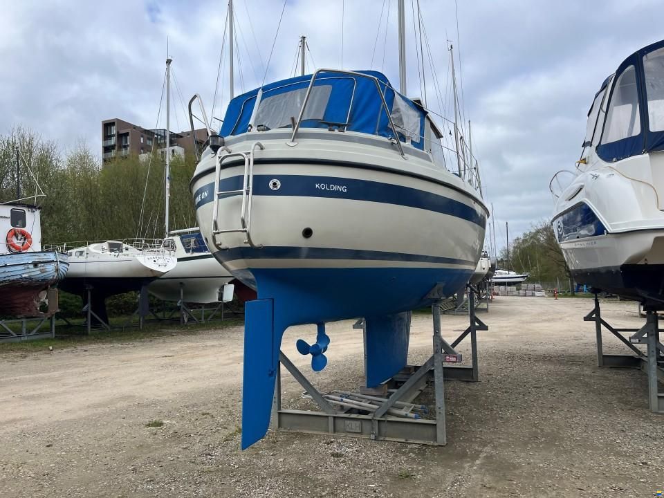 LM 28