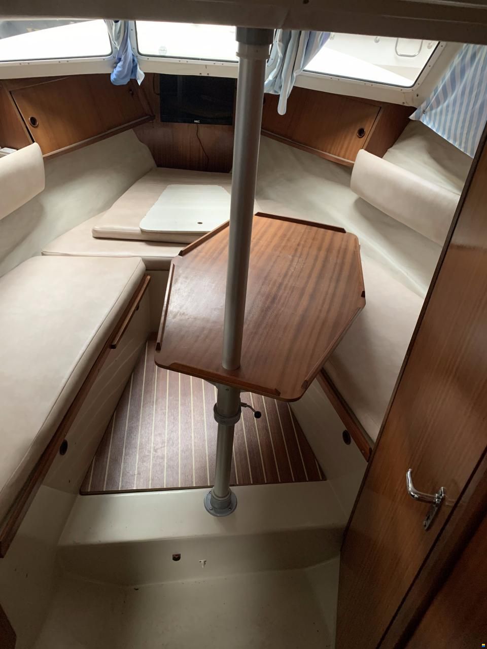 SAGA 27 AK