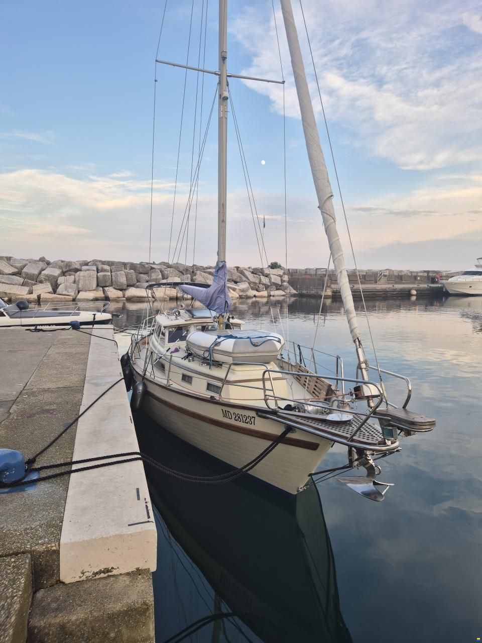 Fjord Plast 33