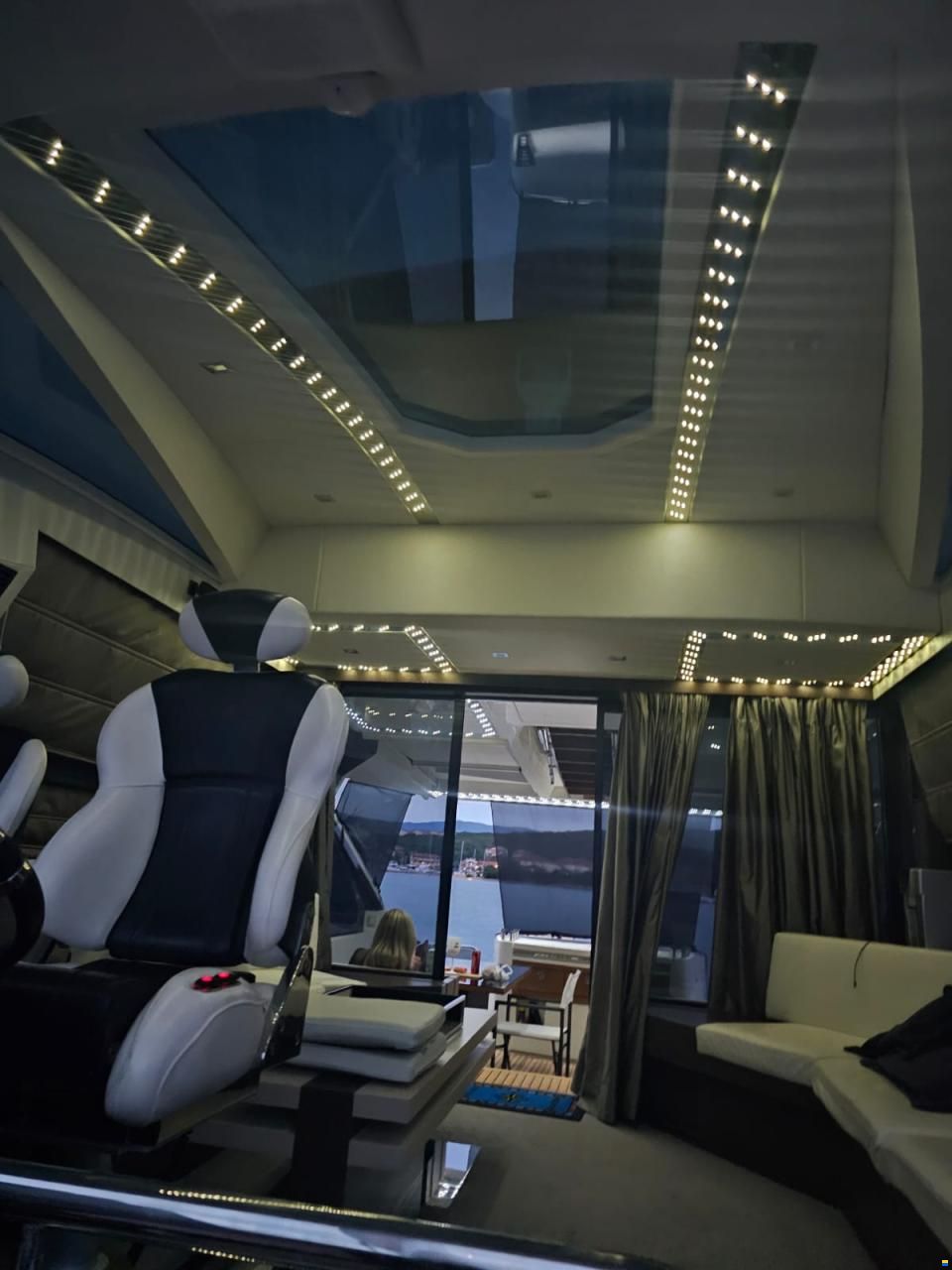 Galeon 700 Raptor SkyDeck 22m