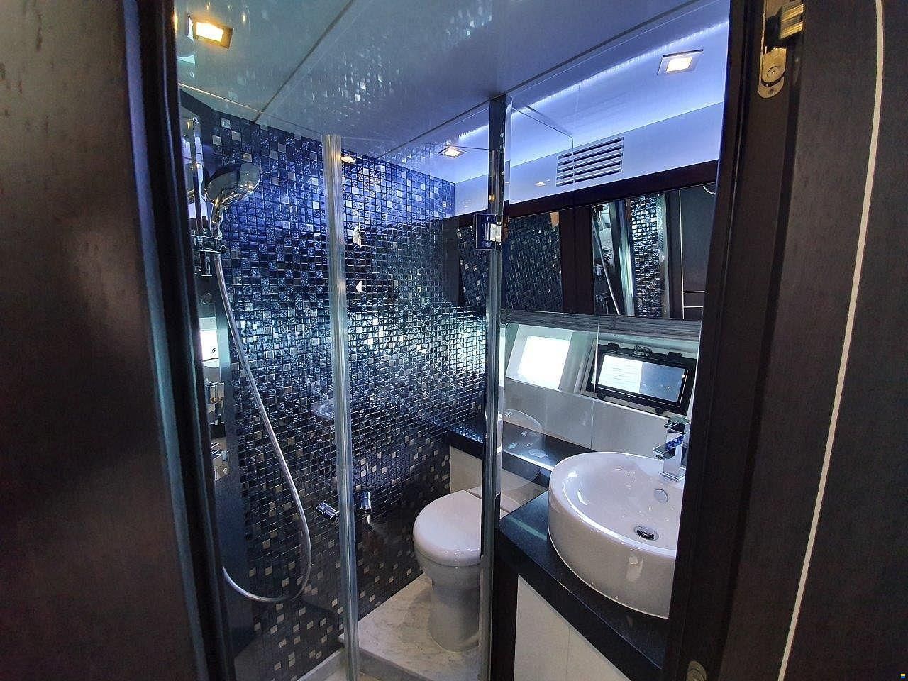 Galeon 700 Raptor SkyDeck 22m