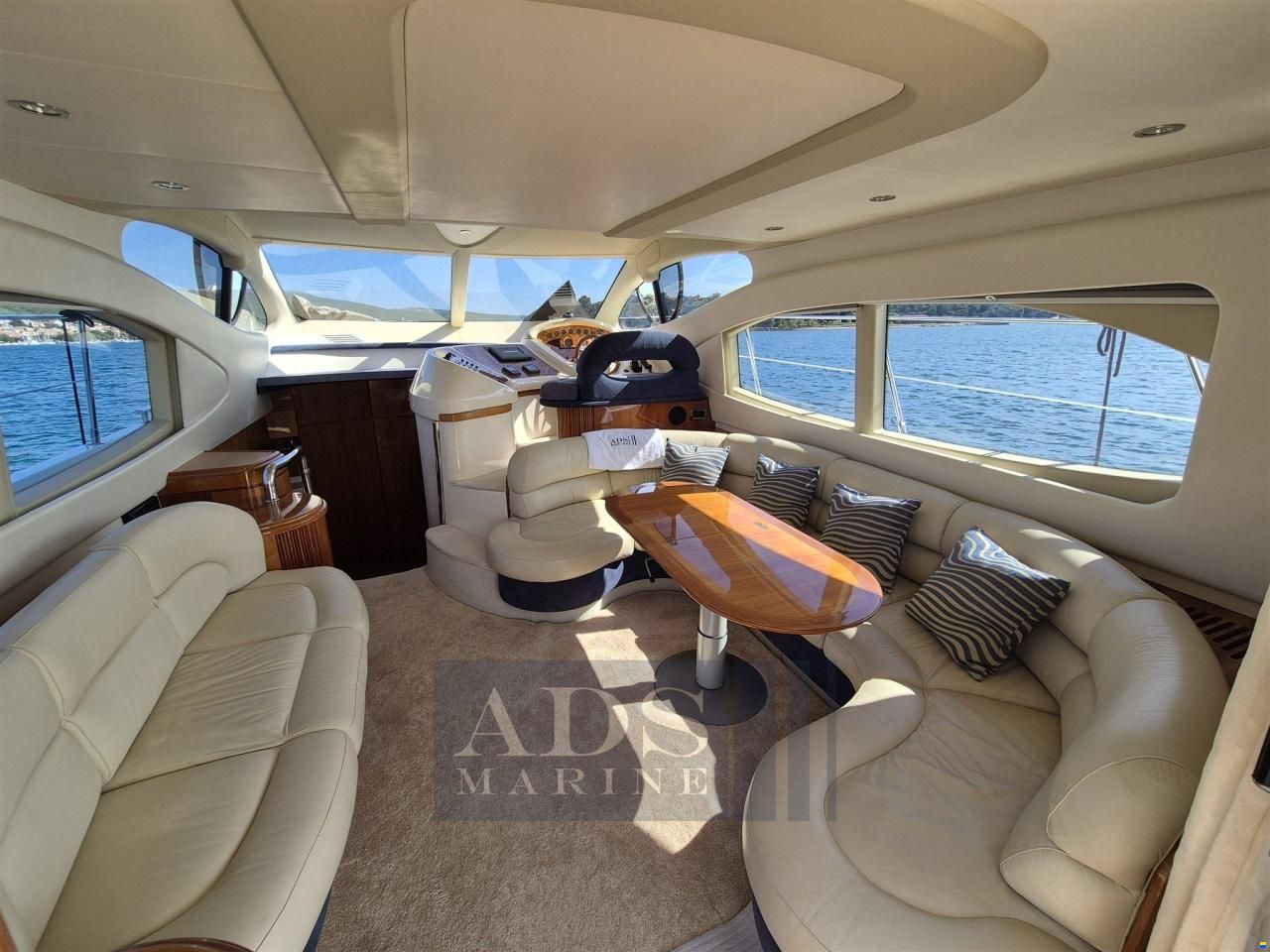 Azimut 46 Fly