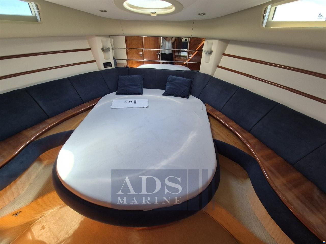 Azimut 46 Fly