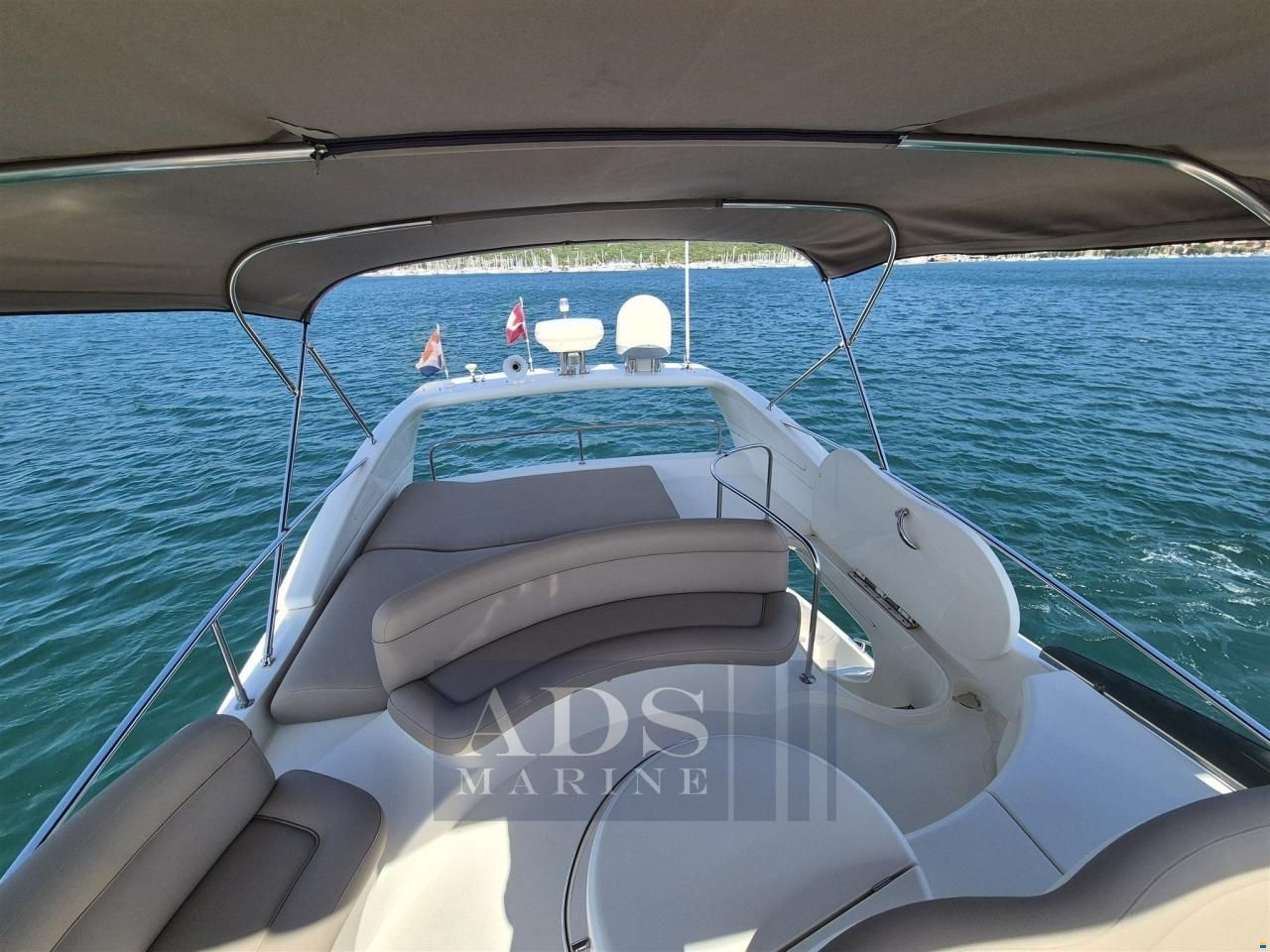 Azimut 46 Fly