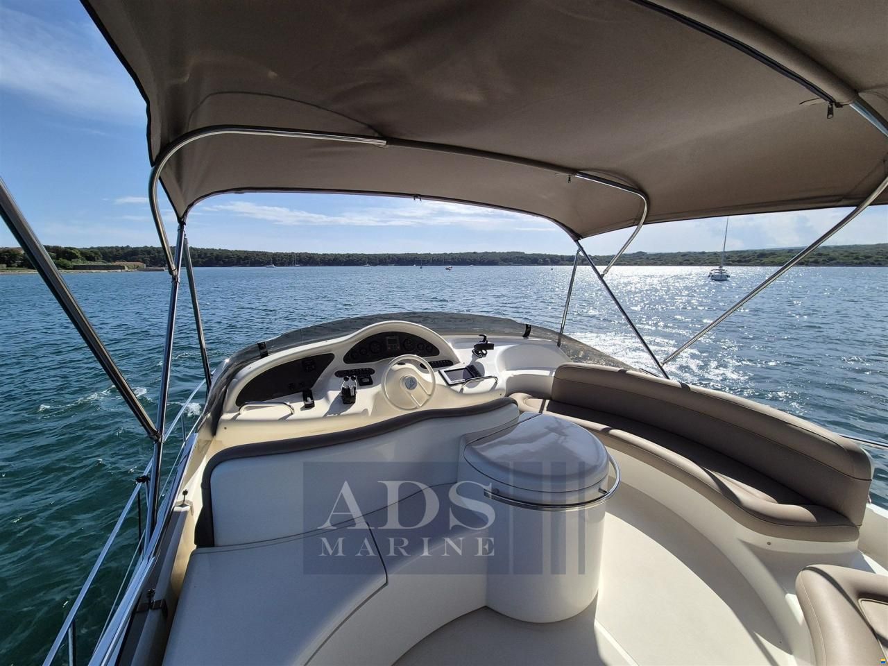 Azimut 46 Fly