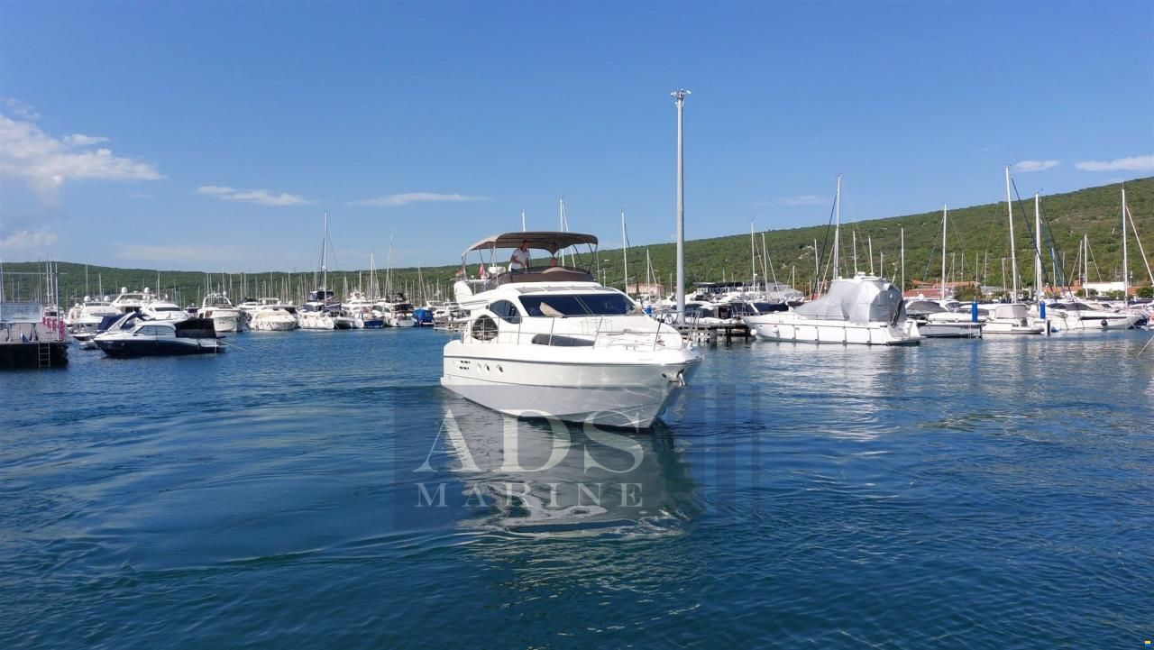 Azimut 46 Fly