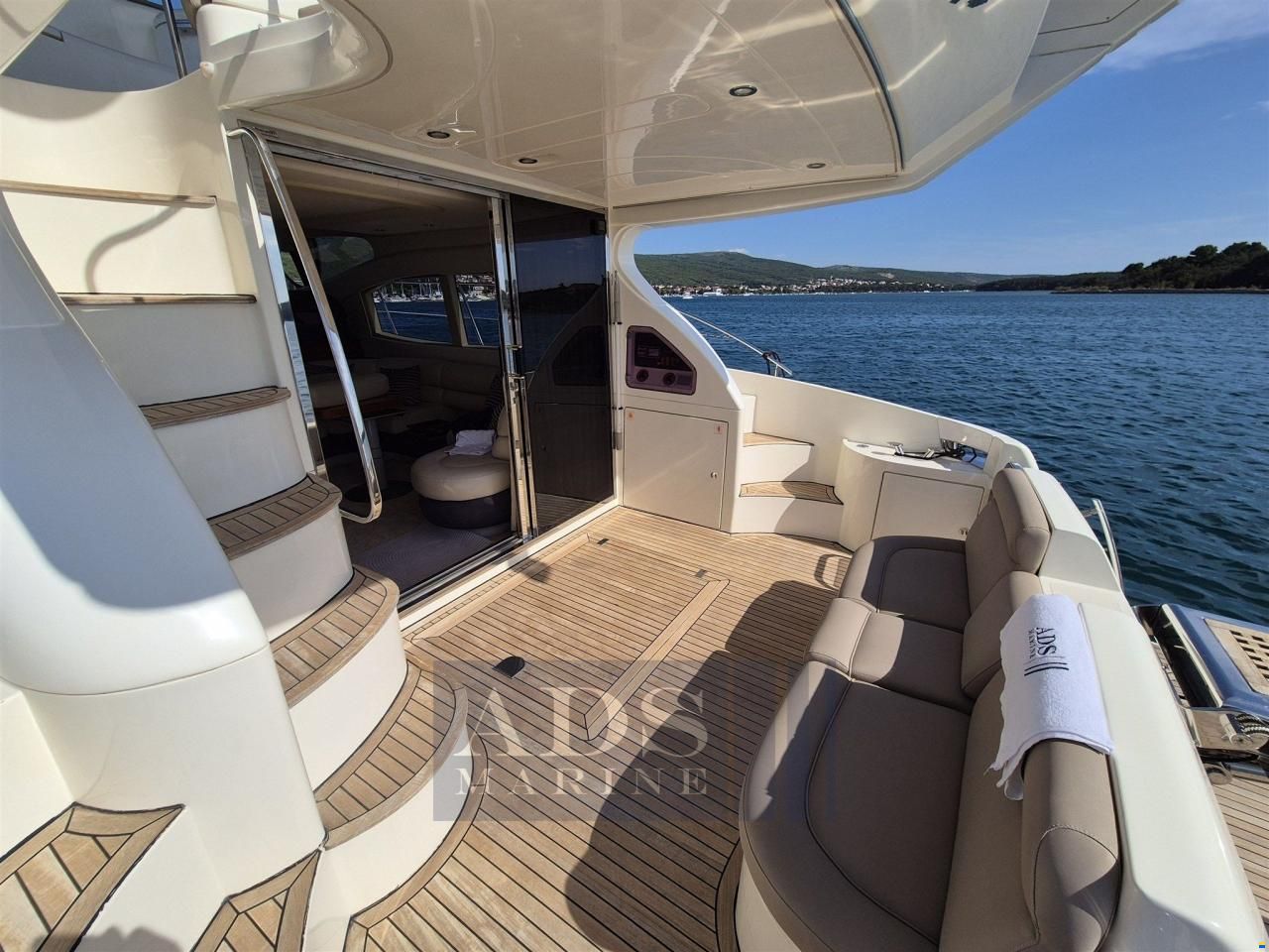 Azimut 46 Fly